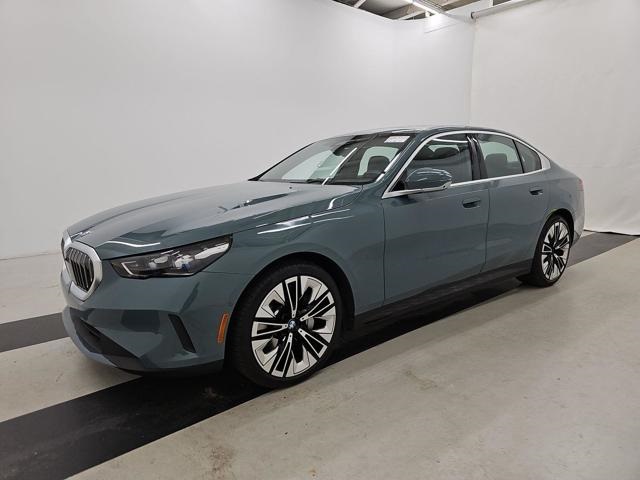 2025 BMW 5 Series 530i's photo