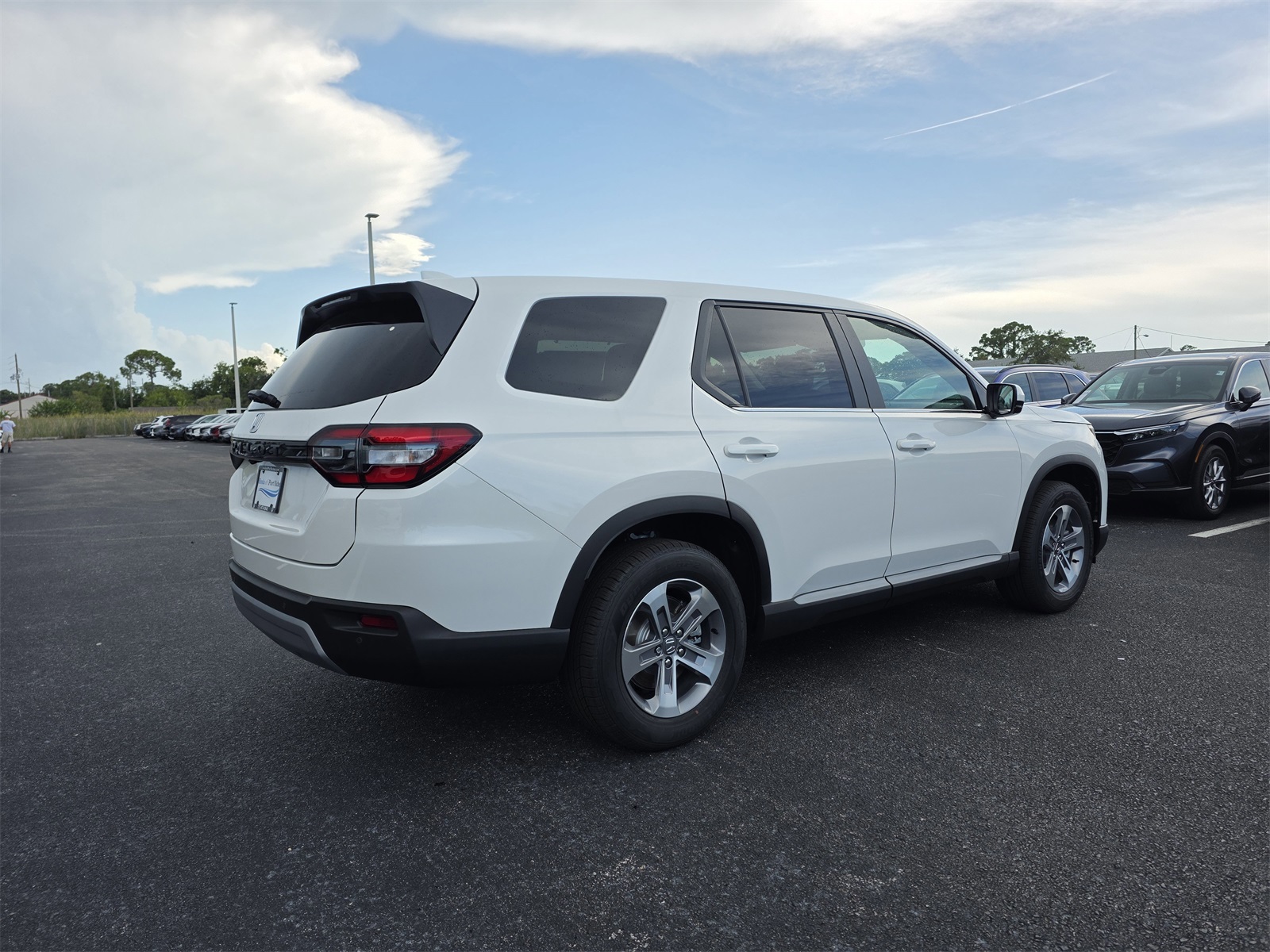 2025 Honda Pilot EX-L photo 2