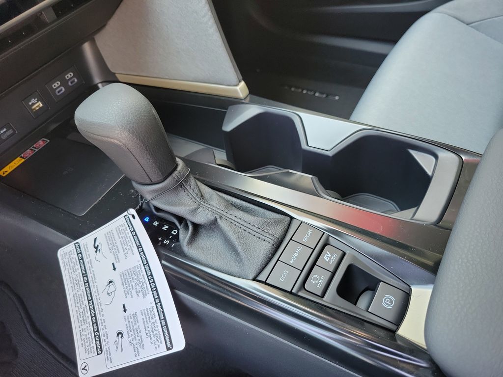 2025 Toyota Camry LE photo 21