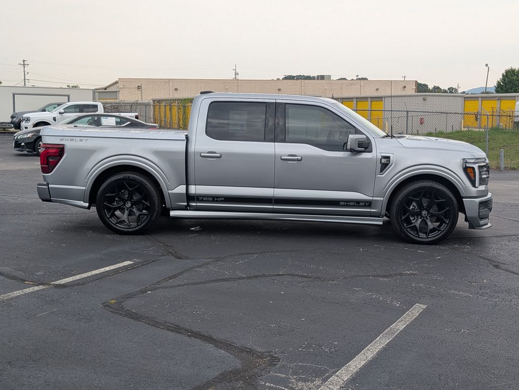 2025 Ford F-150 Lariat photo 3