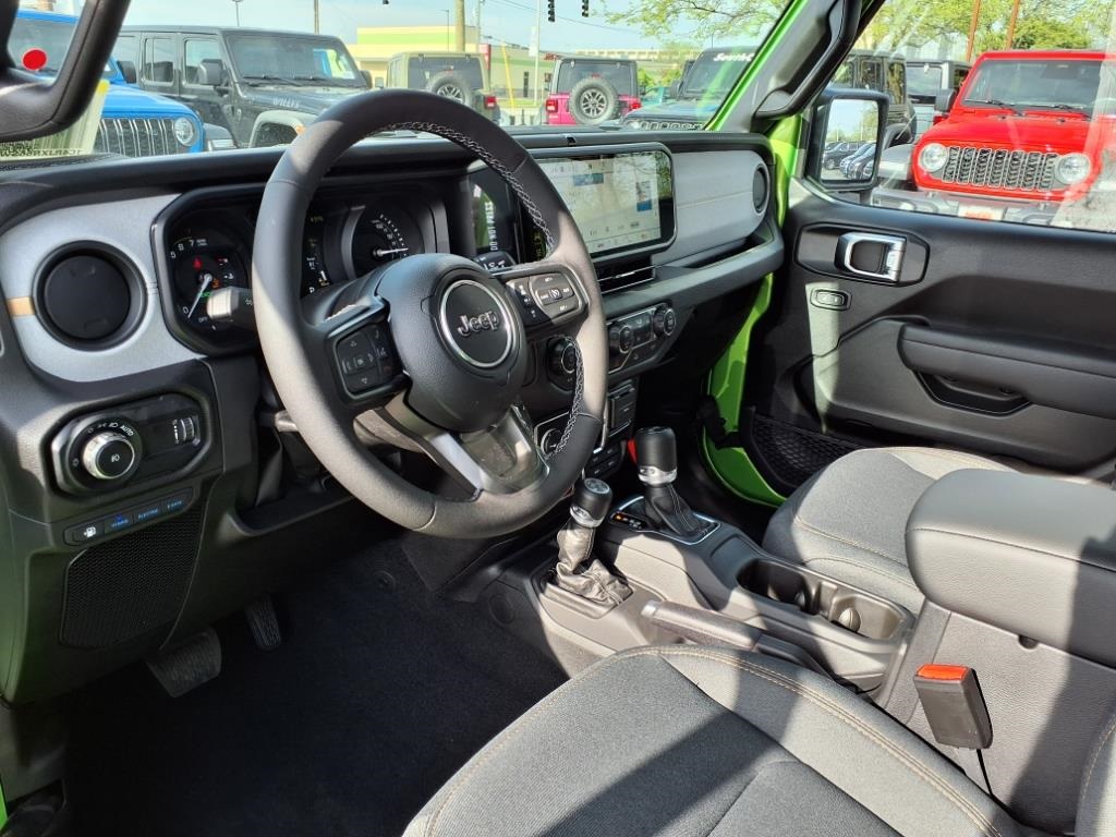 2025 Jeep Wrangler Willys 4xe photo 8