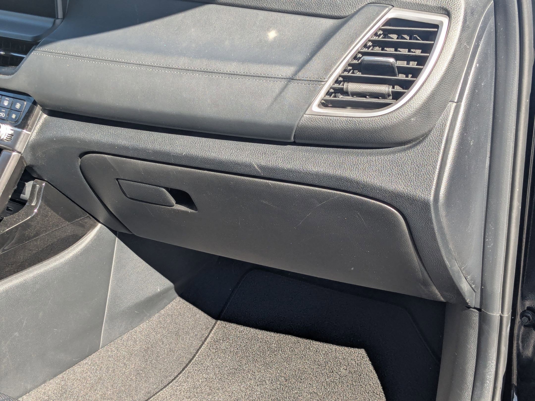 2024 Kia Seltos EX photo 16