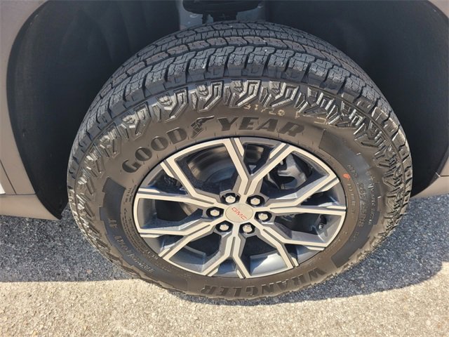 2026 Gmc Acadia AT4 photo 16