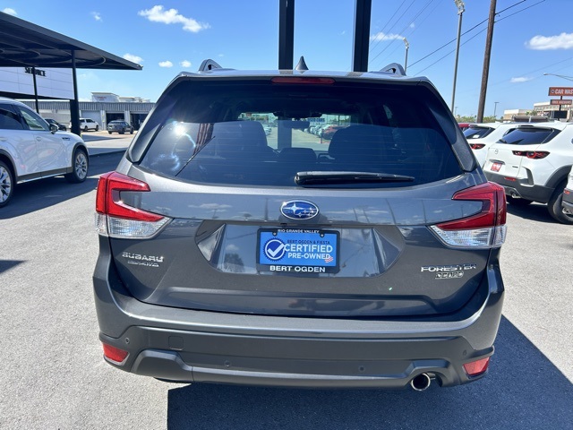 2022 Subaru Forester Limited photo 5