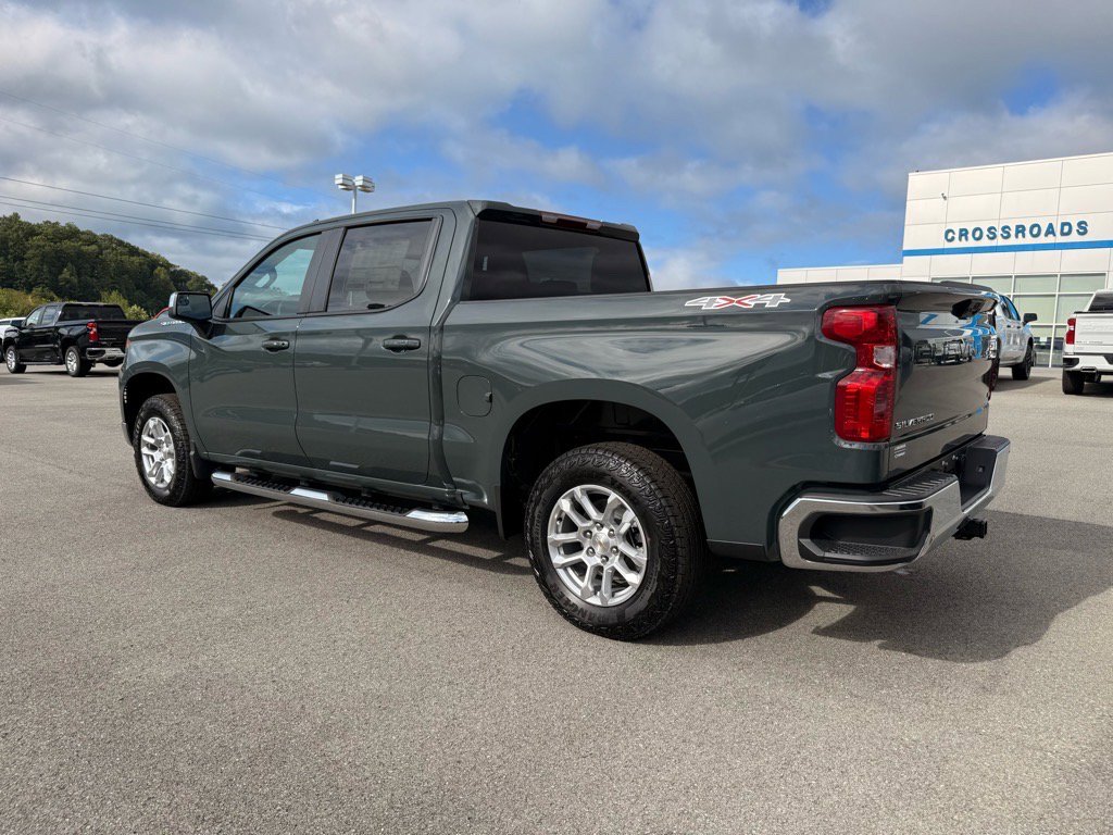 2026 Chevrolet Silverado 1500 LT photo 3