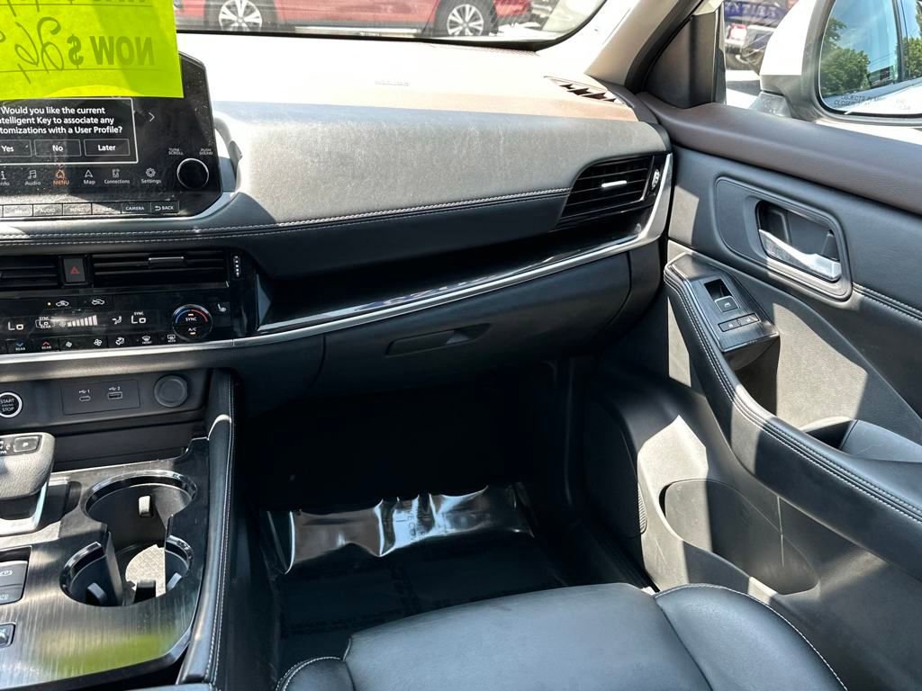 2023 Nissan Rogue SL photo 11