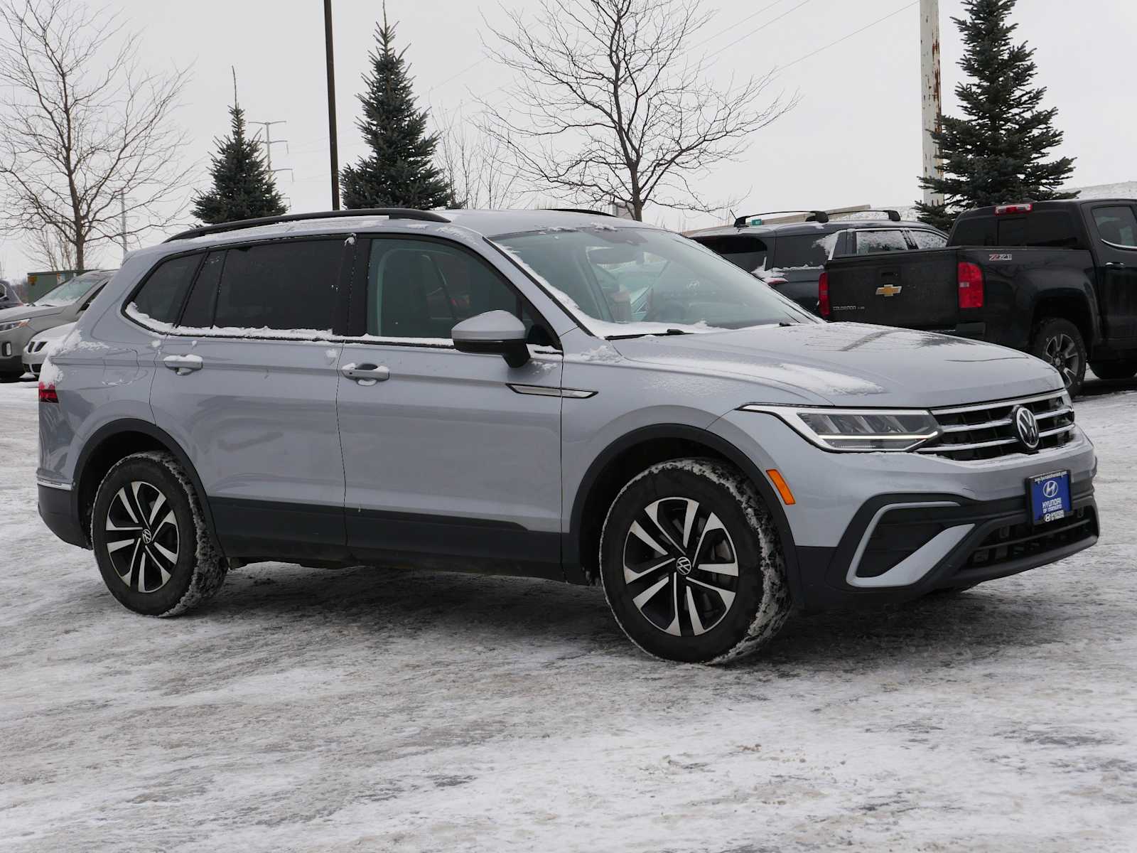 2023 Volkswagen Tiguan S's photo