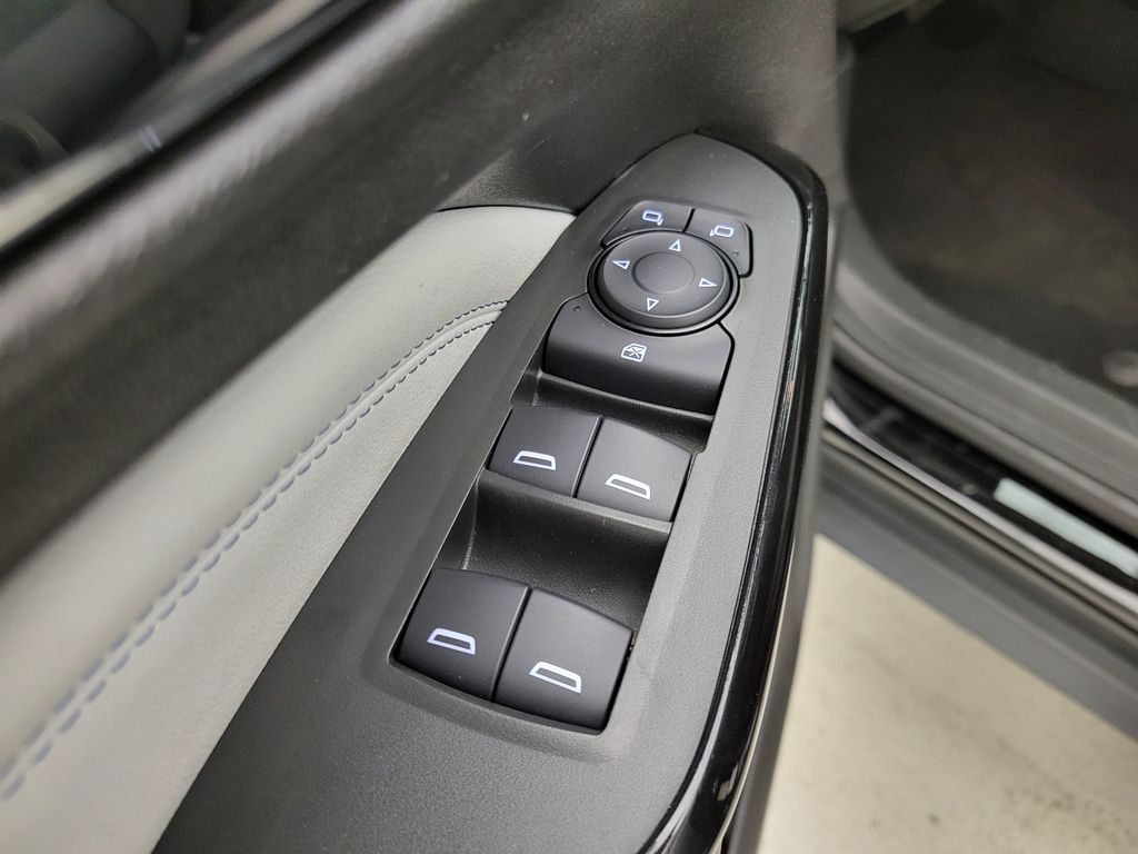 2024 Chevrolet Trax LT photo 21