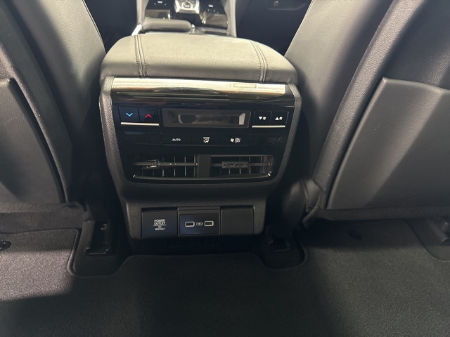 2023 Acura MDX SH-AWD photo 27
