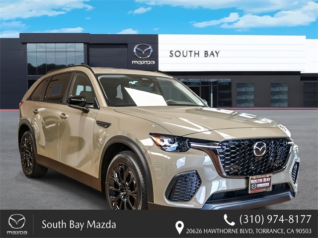 2026 Mazda CX-70 Preferred Package's photo