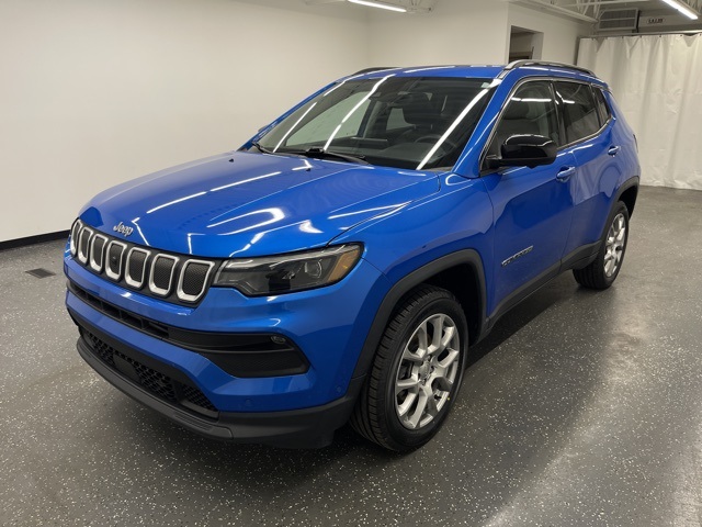 2022 Jeep Compass Latitude Lux photo 4