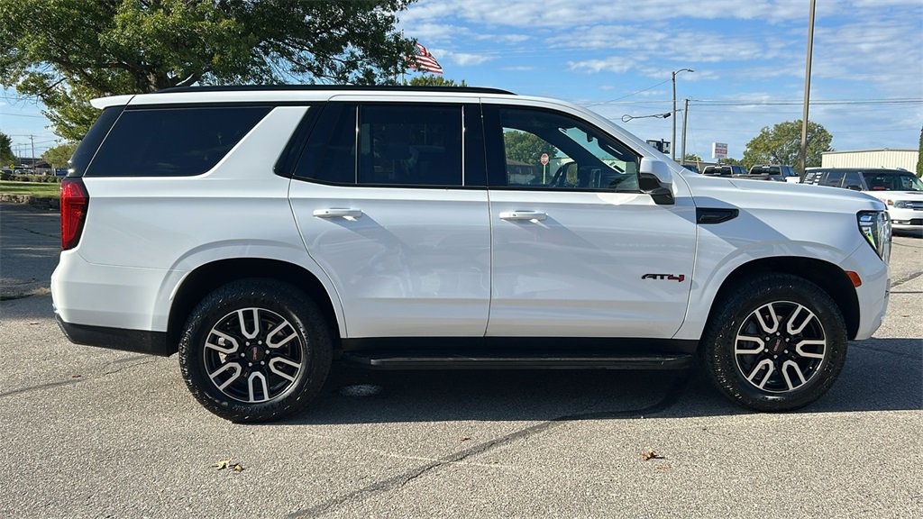 2023 Gmc Yukon AT4 photo 2