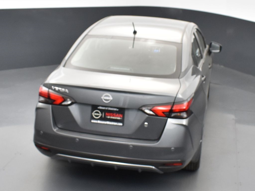 2025 Nissan Versa 1.6 S photo 41