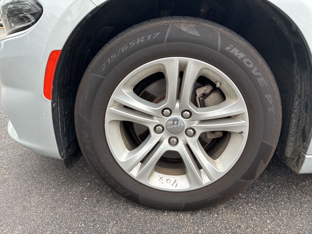 2023 Dodge Charger SXT photo 9