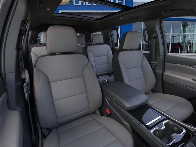 2026 Chevrolet Traverse photo 13
