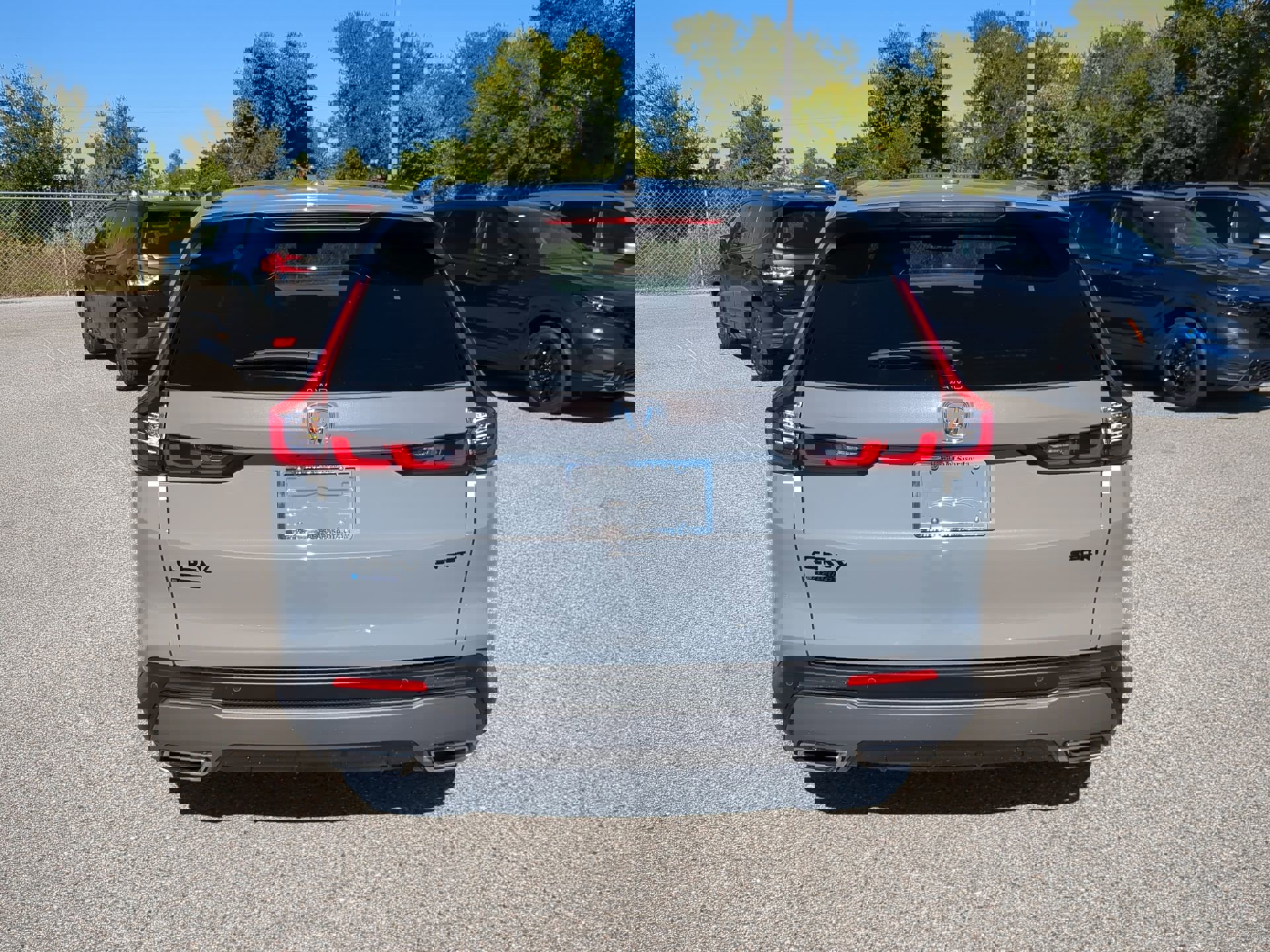 2026 Honda CR-V Hybrid Sport-L photo 4