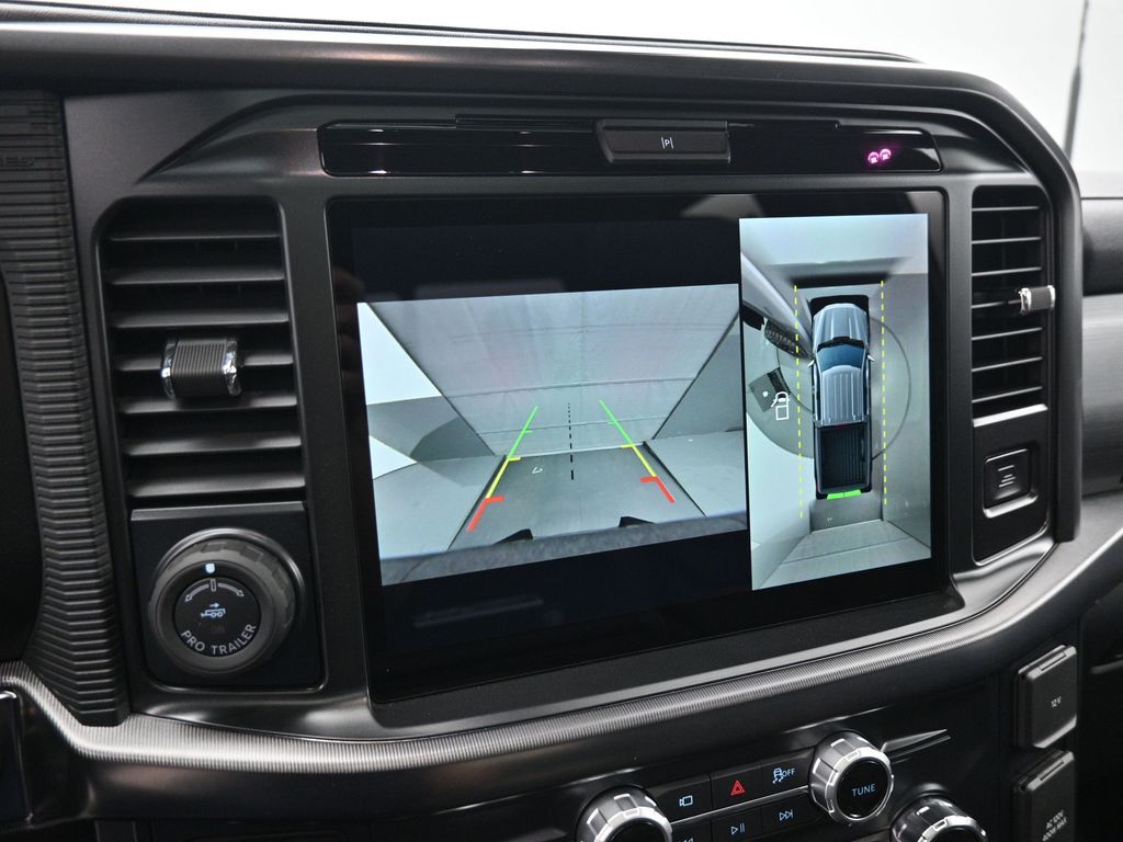 2025 Ford F-150 Lariat photo 15