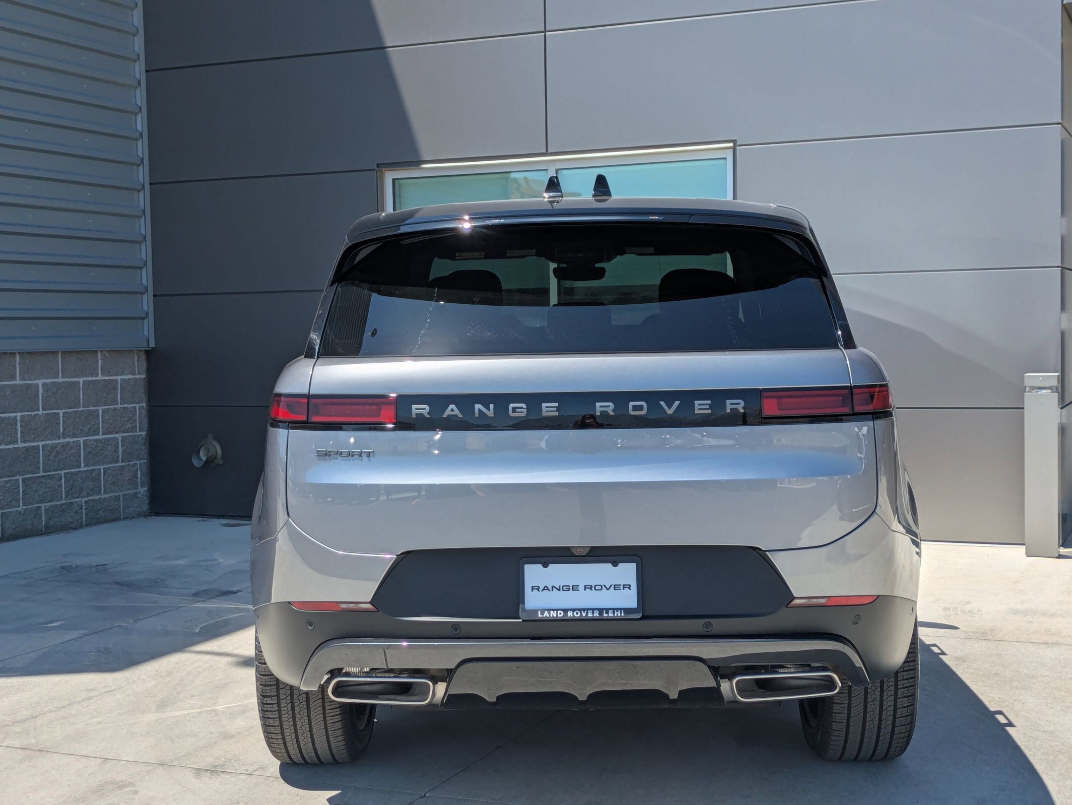2025 Land Rover Range Rover Sport SE photo 7