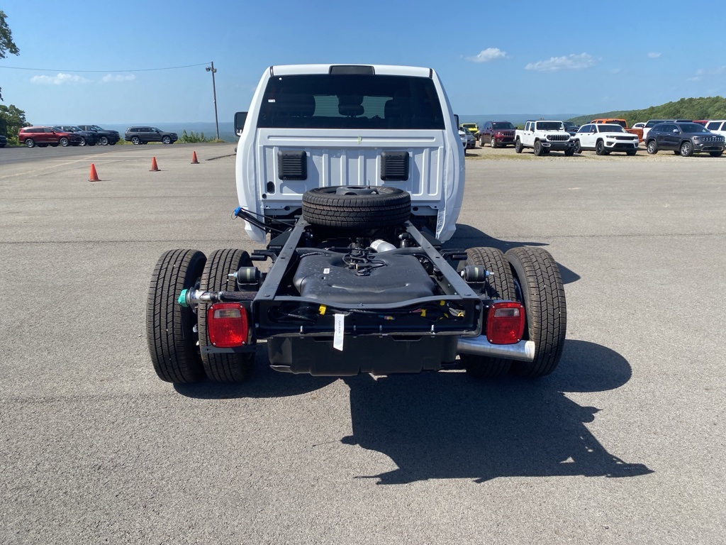 2025 Ram 3500 Tradesman photo 6
