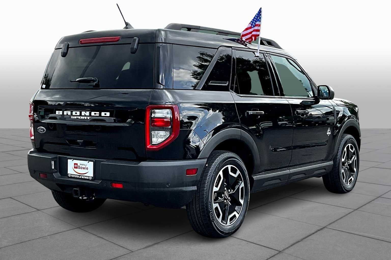 2022 Ford Bronco Sport Outer Banks photo 4