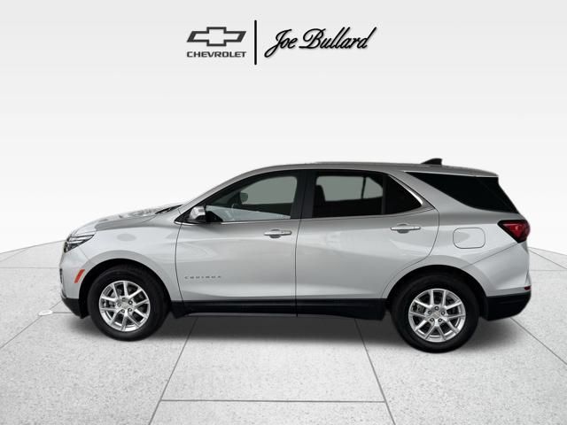 2022 Chevrolet Equinox LT photo 4