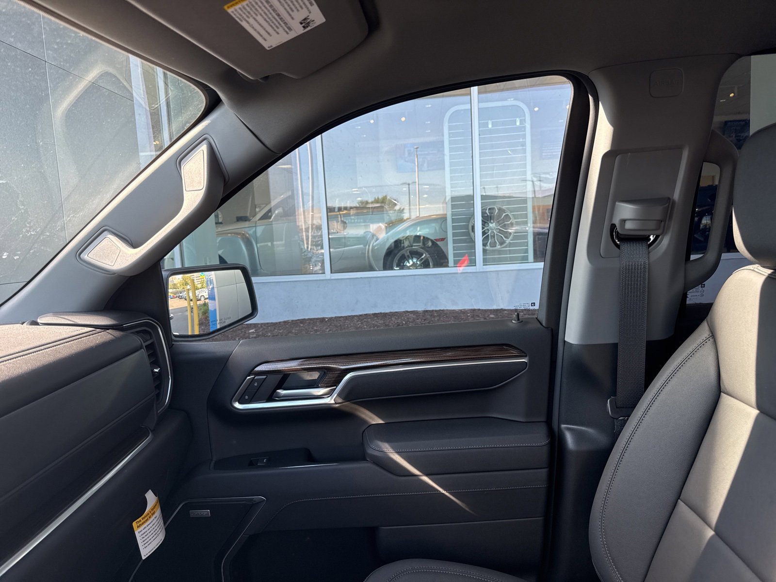 2025 Chevrolet Silverado 1500 RST photo 22