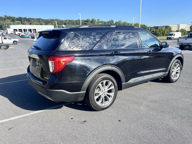 2022 Ford Explorer XLT photo 6