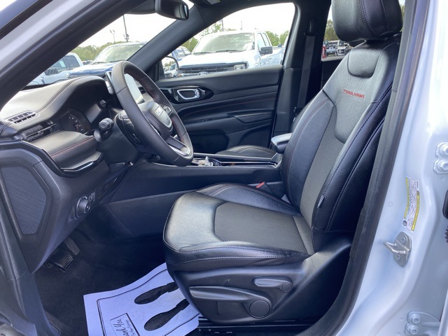 2024 Jeep Compass Trailhawk photo 4