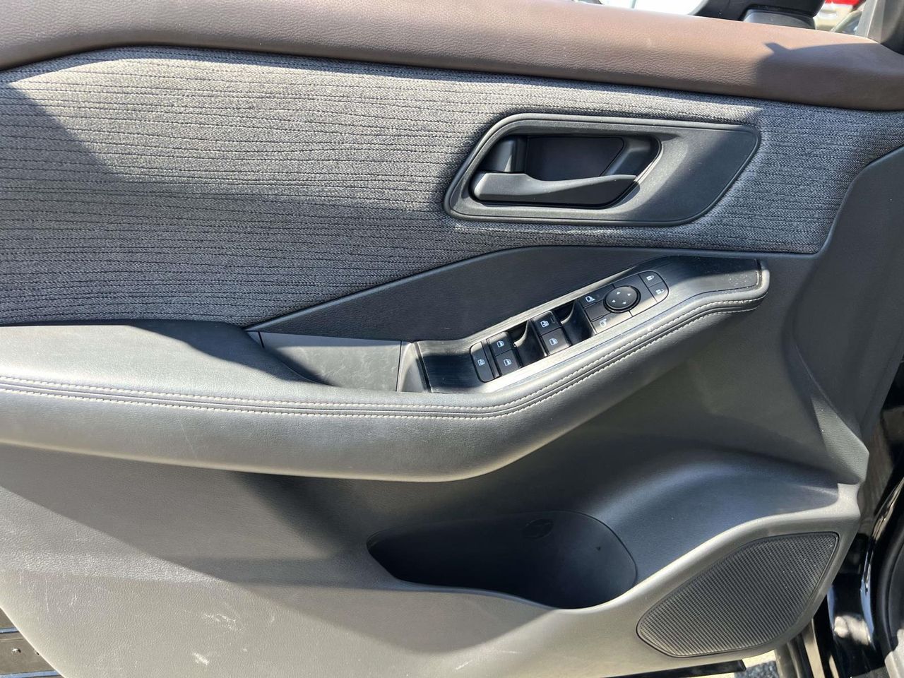 2021 Nissan Rogue S AWD photo 14