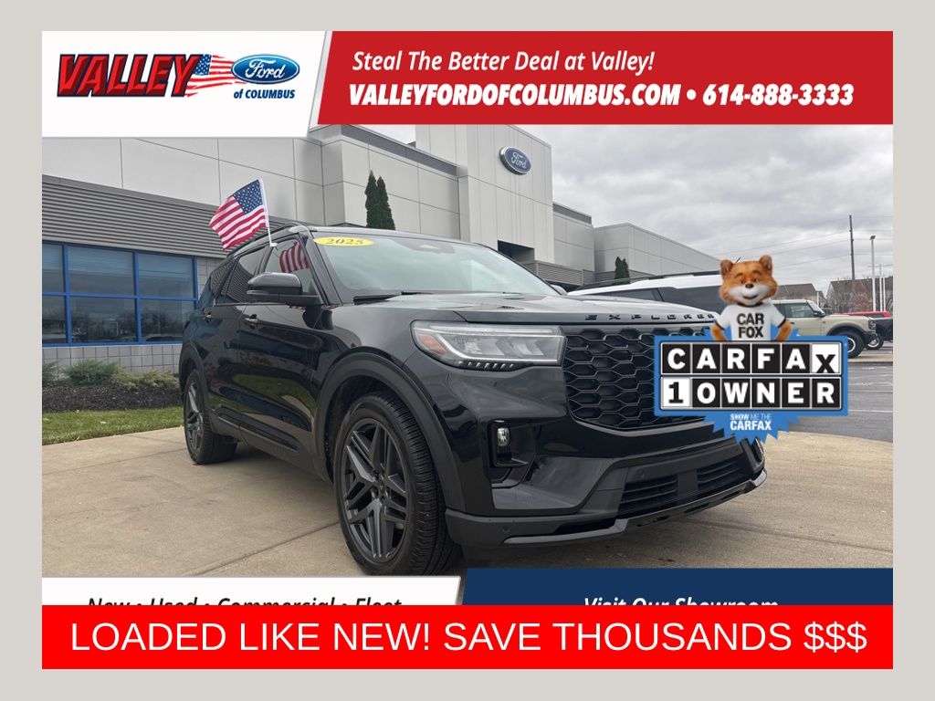 2025 Ford Explorer ST's photo