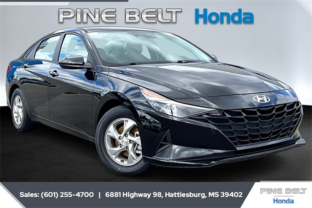 2023 Hyundai Elantra SE