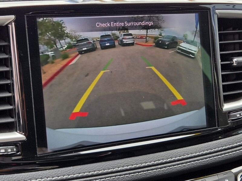 2022 Chrysler Pacifica Touring L photo 18