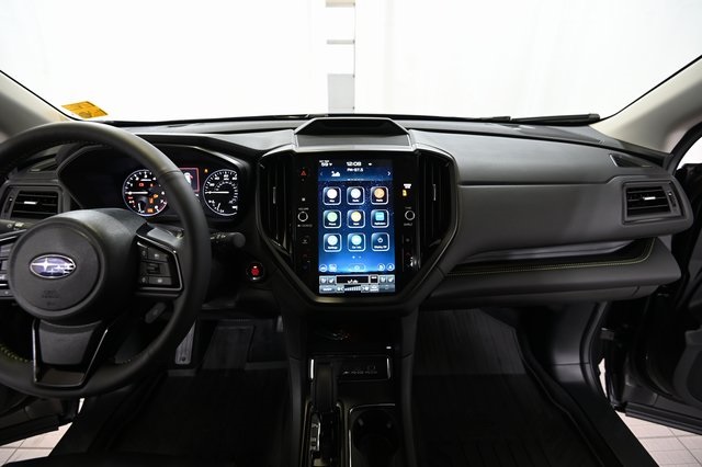 2025 Subaru Ascent Onyx Edition Touring photo 2