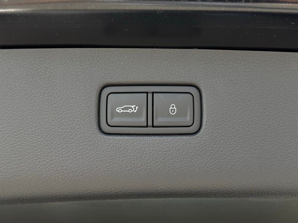 2025 Genesis GV80 2.5T AWD photo 15
