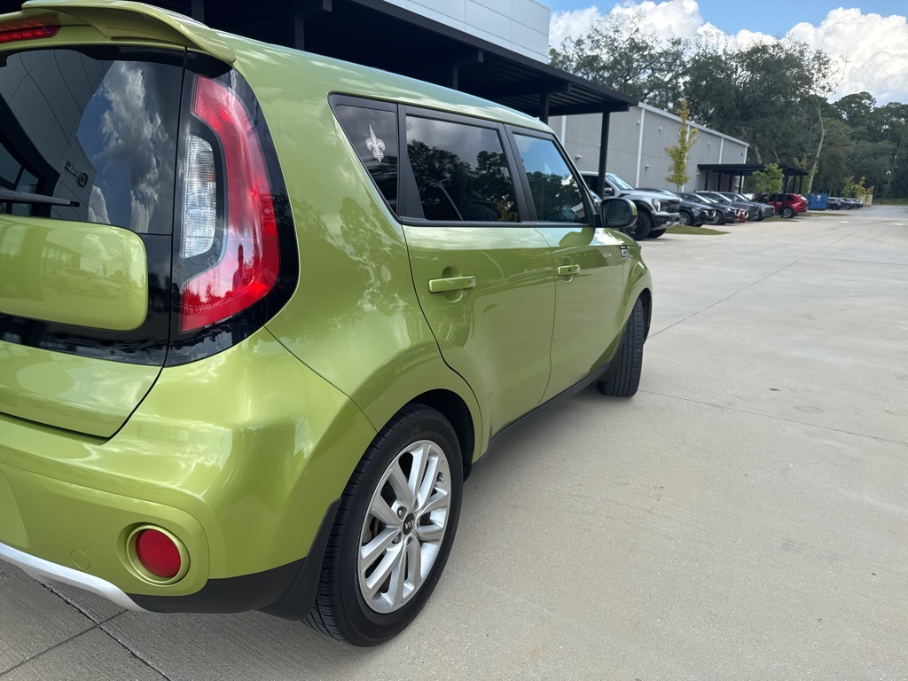 2017 Kia Soul Plus photo 2