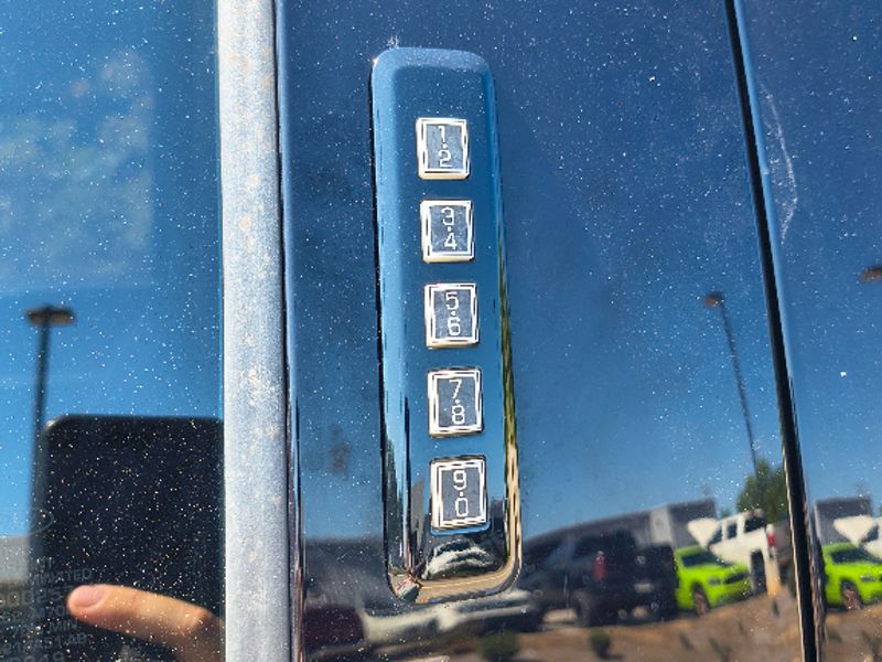 2022 Ford F-150 XLT photo 14