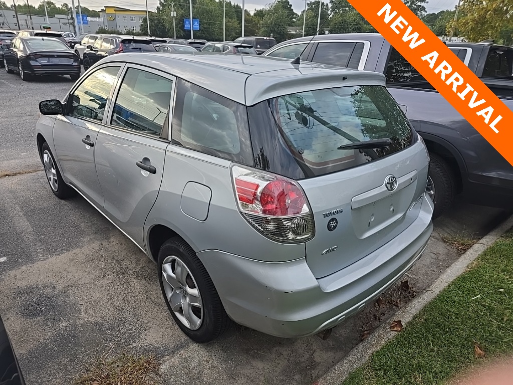 2006 Toyota Corolla Matrix L photo 2