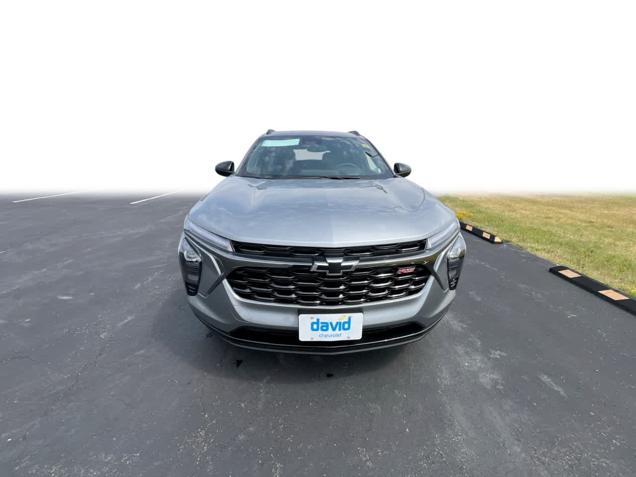 2025 Chevrolet Trax photo 3