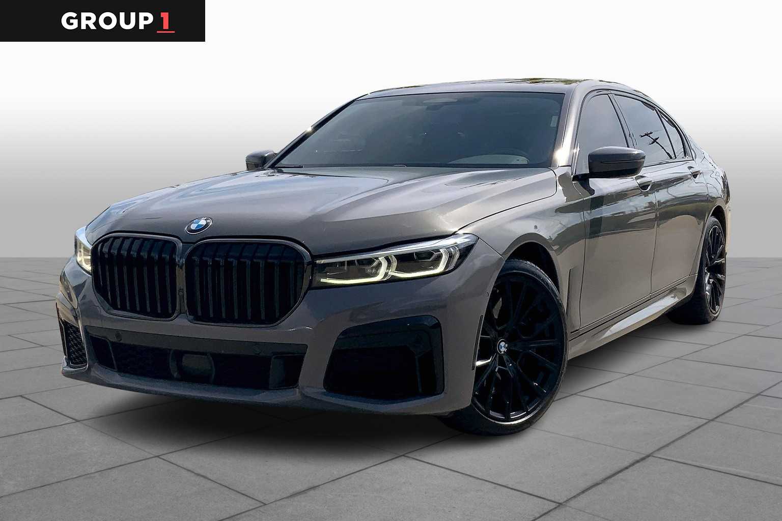 2022 BMW 7 Series 740i