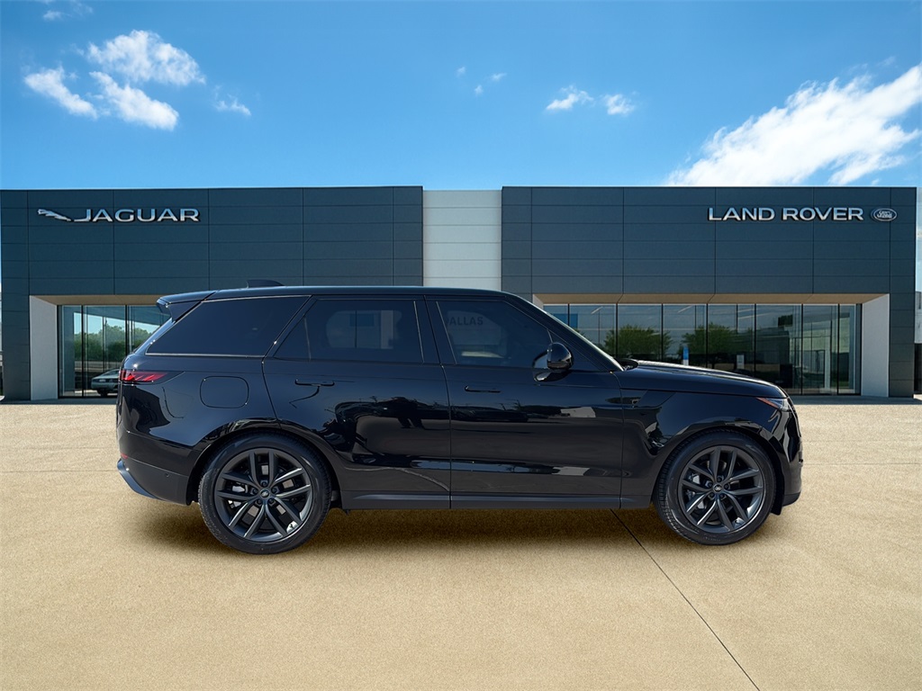 2025 Land Rover Range Rover Sport SE photo 2