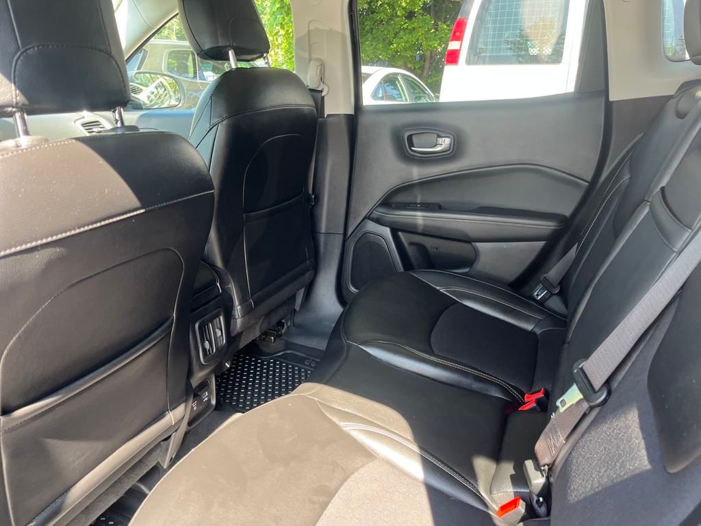 2020 Jeep Compass Latitude photo 17