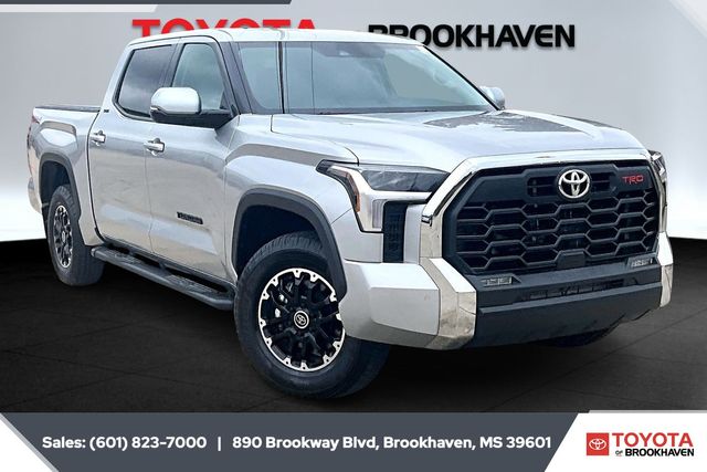 2023 Toyota Tundra SR5's photo