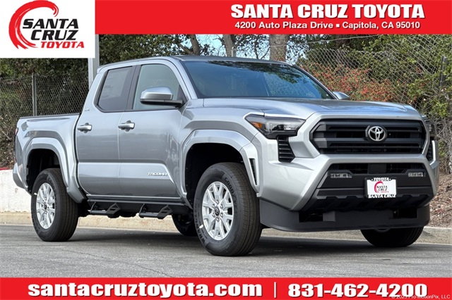2025 Toyota Tacoma SR5's photo