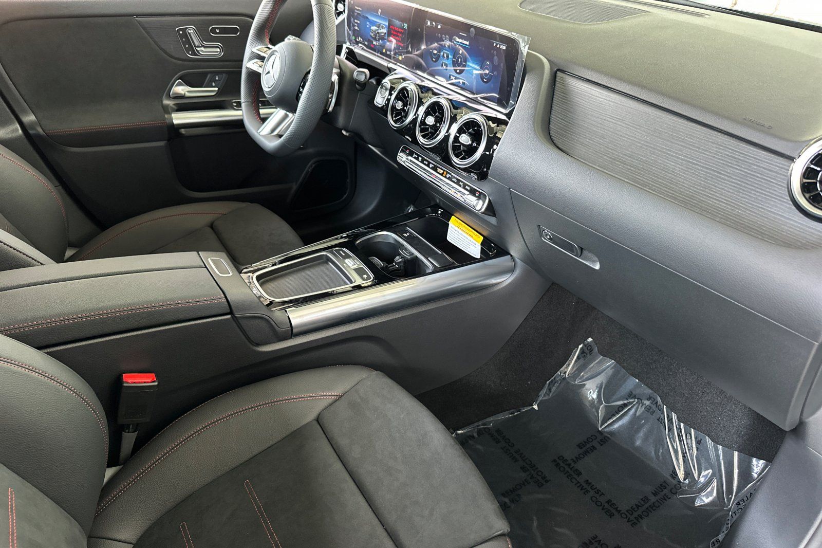 2026 Mercedes Benz GLA 250 photo 11