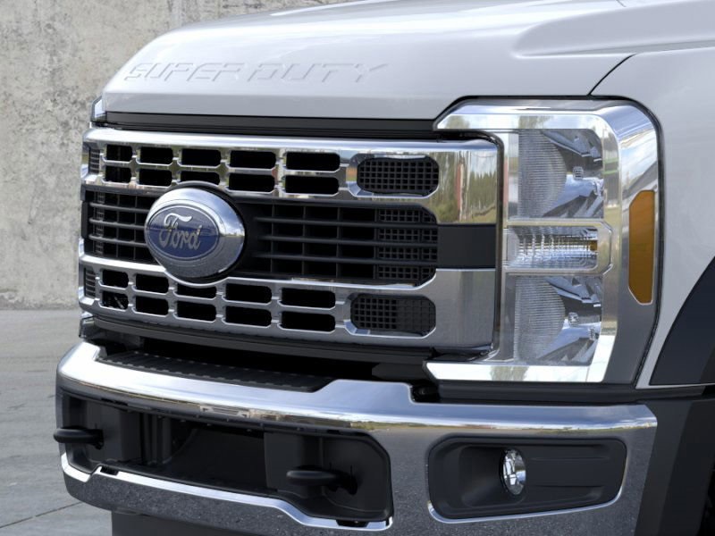 2025 Ford F-450 photo 16