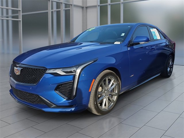 2022 Cadillac CT4 V-Series's photo