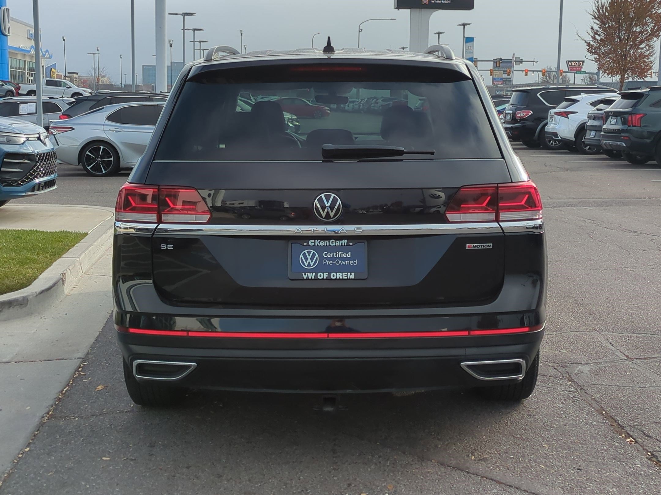 2022 Volkswagen Atlas SE photo 4