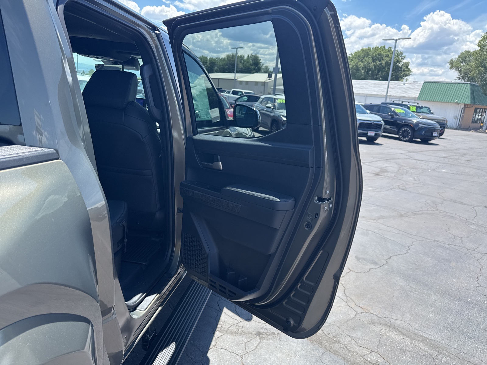 2025 Toyota Tacoma Limited 4x4 Double Cab photo 36