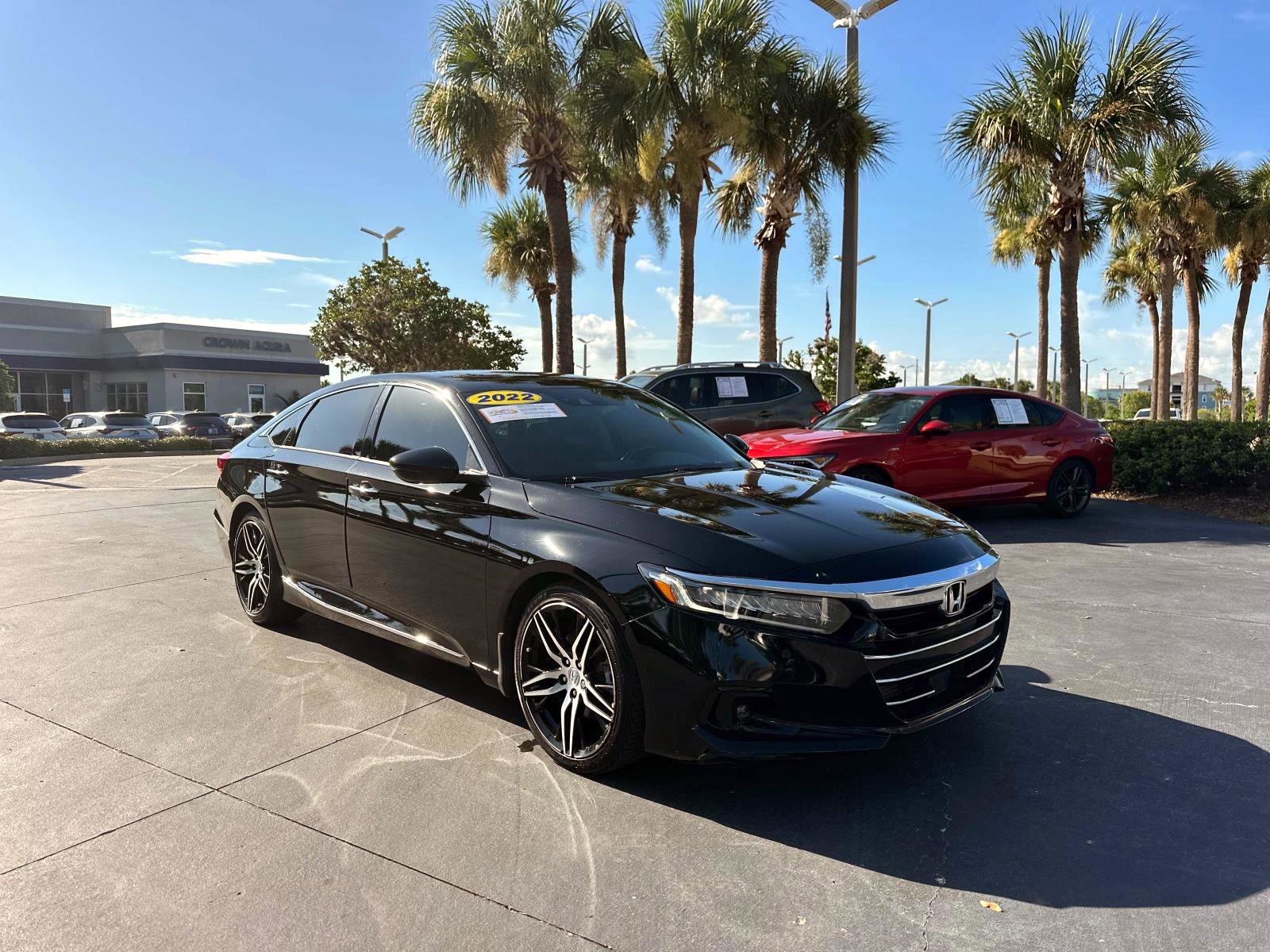 2022 Honda Accord Touring 2.0T photo 2
