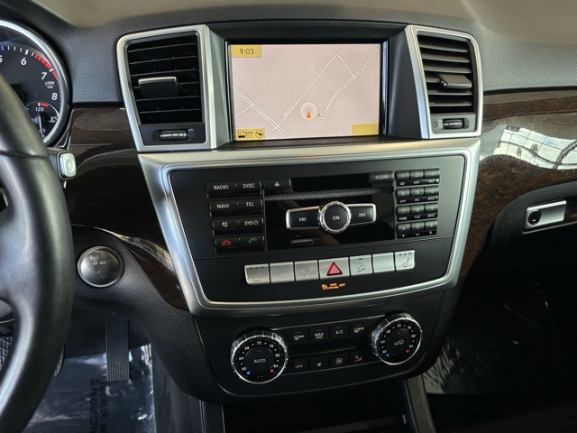 2012 Mercedes Benz ML 350 4MATIC photo 3